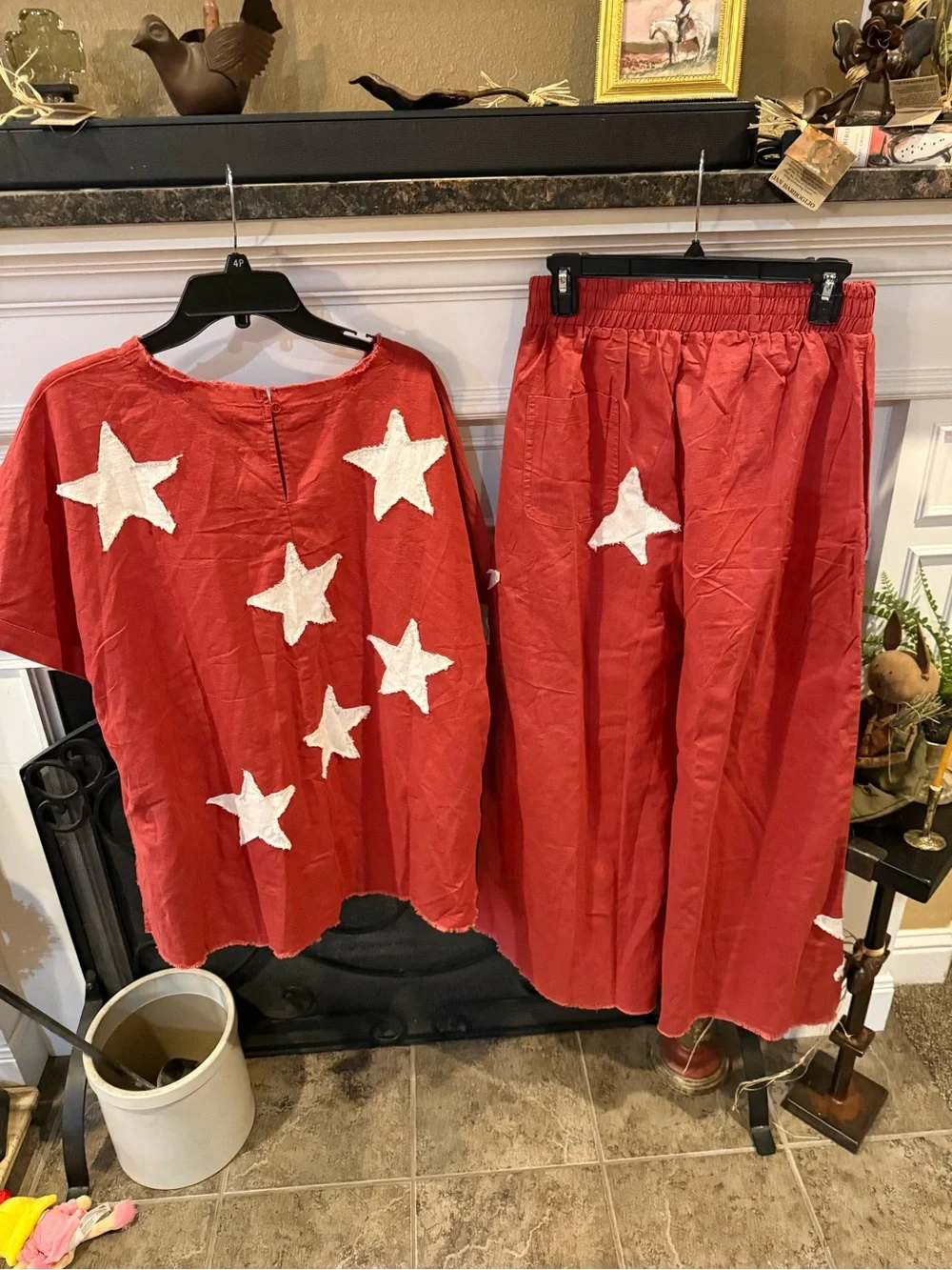 Women's Red Star Print Pantsuit - Casual Two-Piece Set